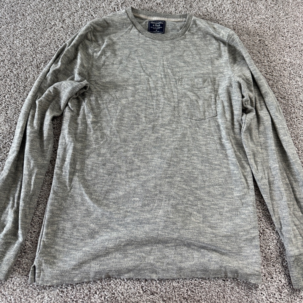 Abercrombie & Fitch Gray Long Sleeve Shirt